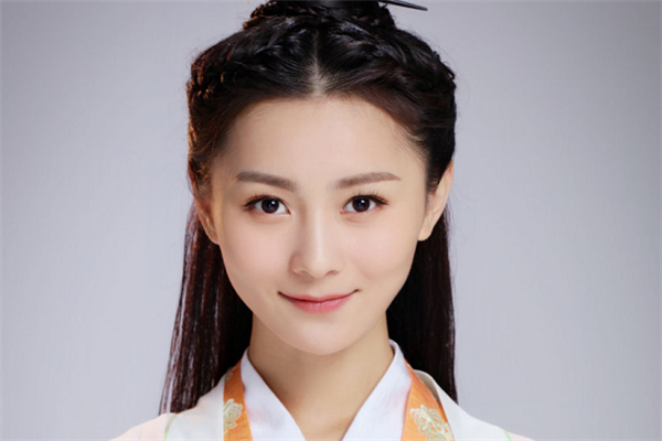 还记得《古剑奇谭》中的孙月言吗?如今新剧搭档李现,网友:太期待了