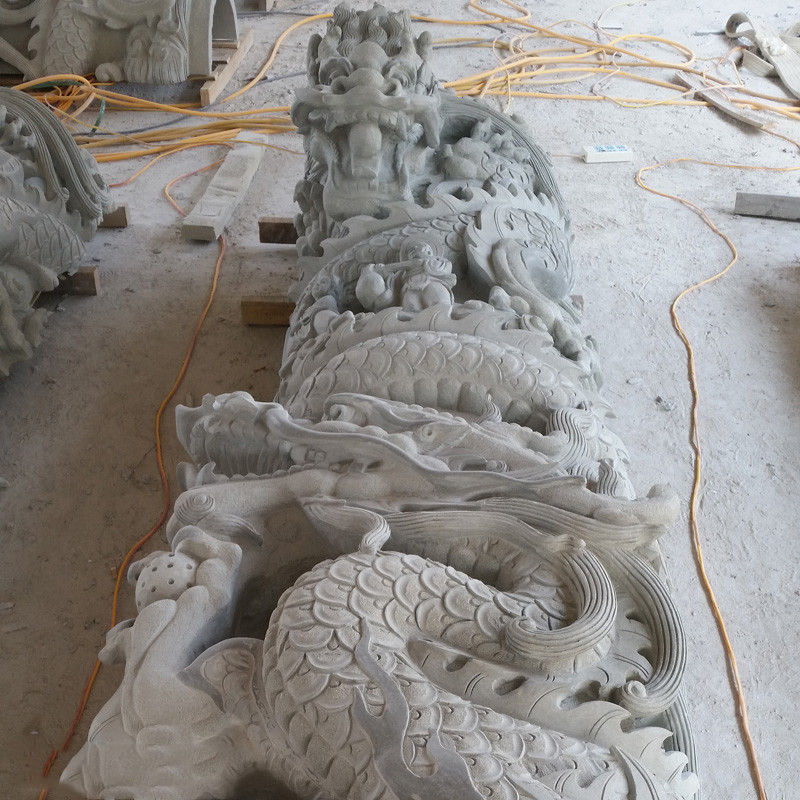 石柱子|石雕龙柱是一座祠堂修建的重要结构