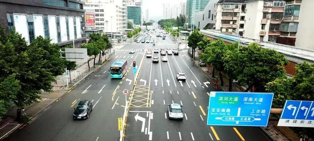 做到这两点，在车道上“逆行”也不会被罚款扣分，你了解吗？