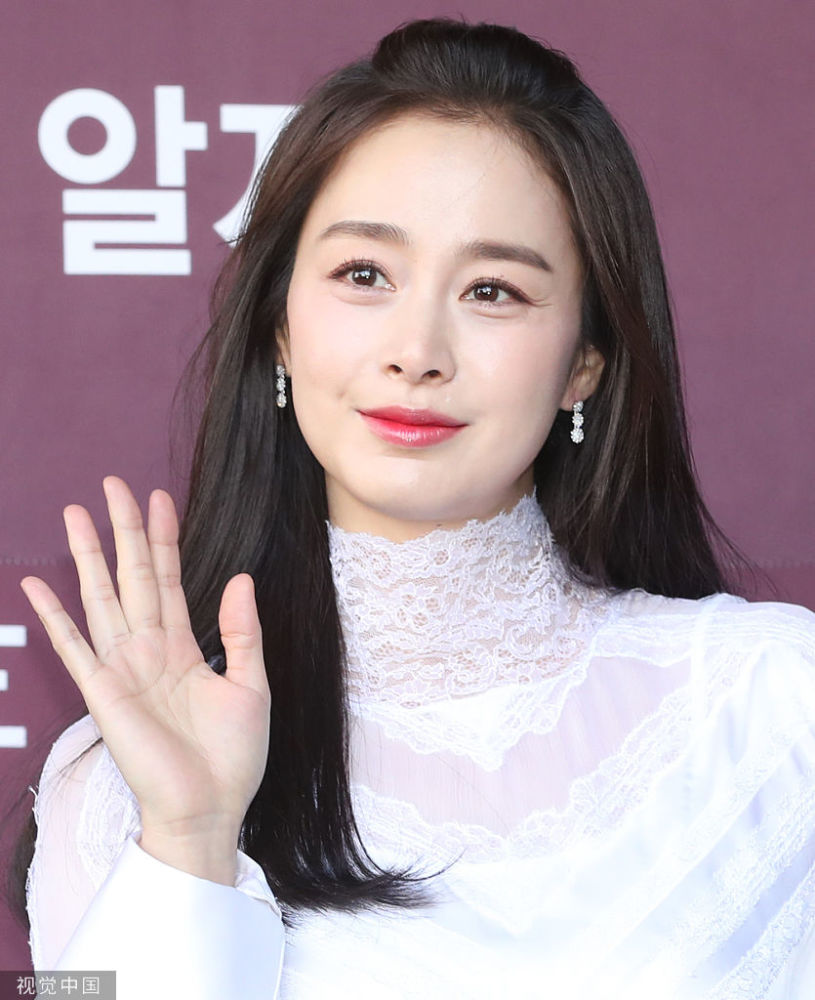 韩国第一美女金泰熙二胎后首亮相细纹明显难掩疲态