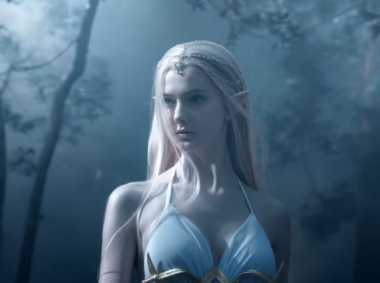 她被称为"希腊女神", 颜值高过迪丽拉, 曾因长相太美被误会是假人