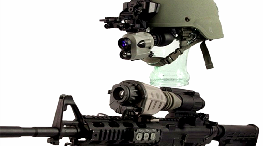美国第三代夜视仪夜间装备犹如白昼般清晰被称为夜间神器