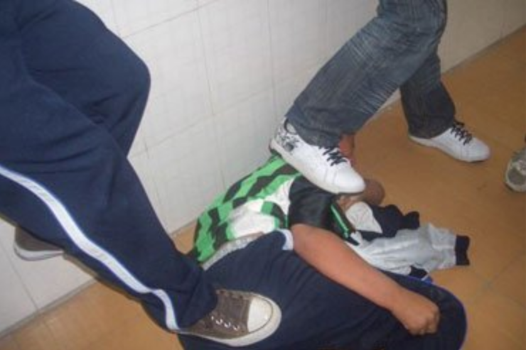 初中生为啥喜欢装"社会人"?99%逃不过这3原因,05后:过于真实