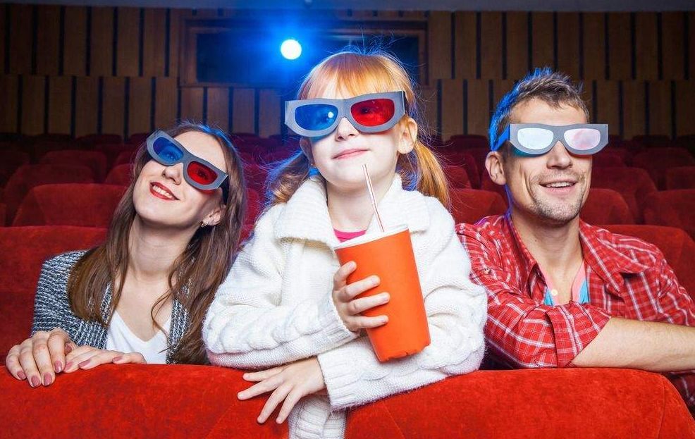 孩子多大才能去电影院看电影?这些注意事项家长一定不要搞错了