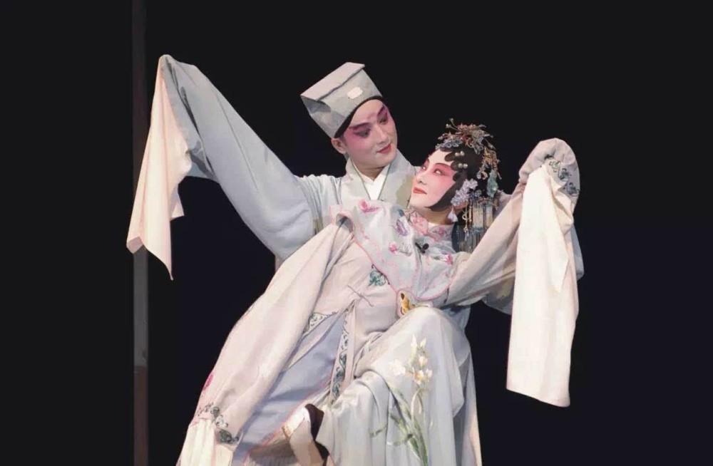 茅威涛:越剧女团蝴蝶梦