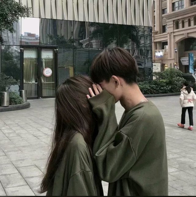 超火"双人"情侣头像:你永远不知道爱你有多累