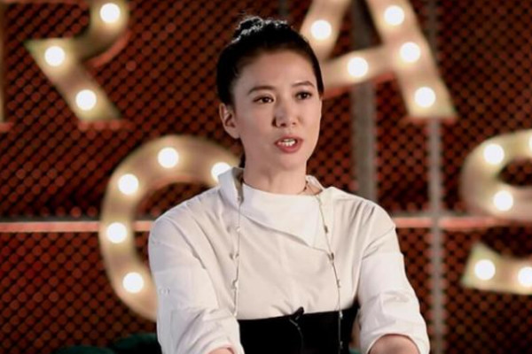 《吐槽大会4》首播,袁咏仪被吐槽买包像打劫,笑趴众人