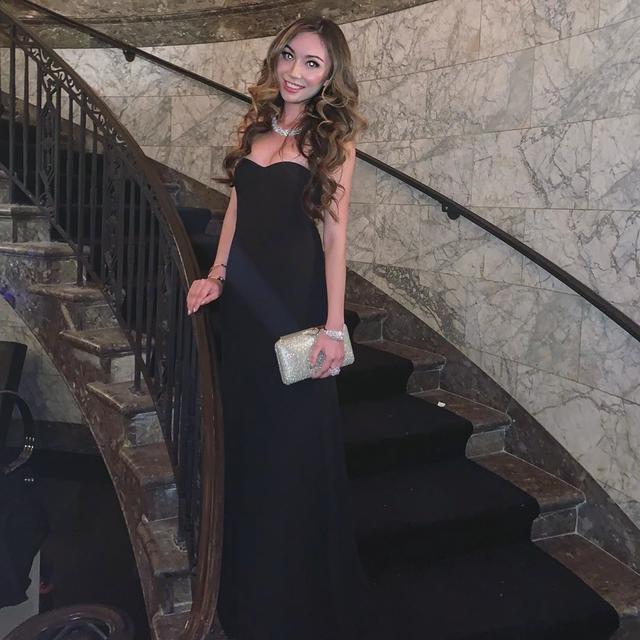 何鸿燊|赌王家族二、三代都阴盛阳衰，但颜值却很高，子孙个个都男俊女靓