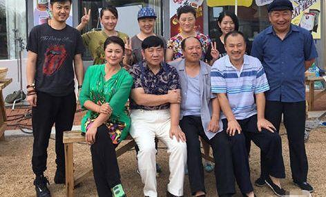 并没有什么区别,唯一不同的就是现实生活中刘能家是经营农家乐的,不过