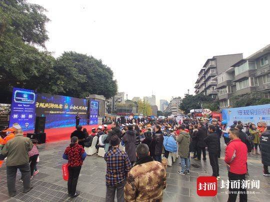 成都全民共治再上新台阶举报违法超140万笔 腾讯新闻