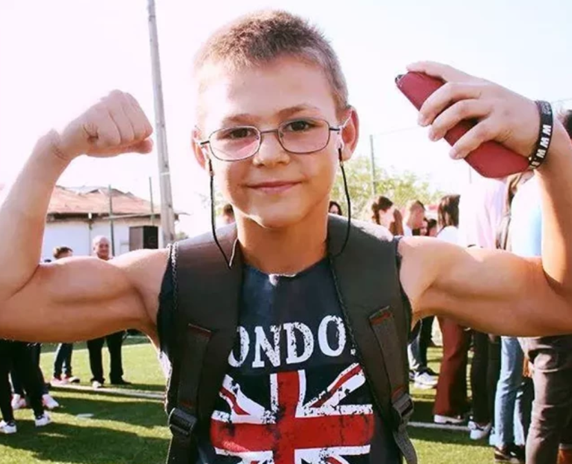 那个9岁就一身肌肉的小男孩5年前爆红网络如今变成这个样子