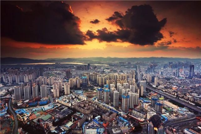 奋斗百年路启航新征程西山区跨越式发展看这六大关键词