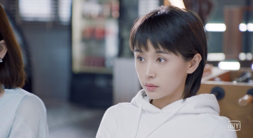 邱天遭女魔头催婚,为新男友穿上红裙女子力爆棚,雷宇豪竟看傻眼