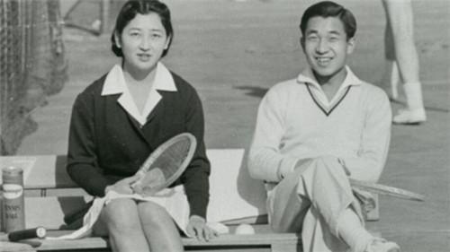 明仁天皇访华,看到国宴菜单后想撤掉此菜,被我国当场拒绝