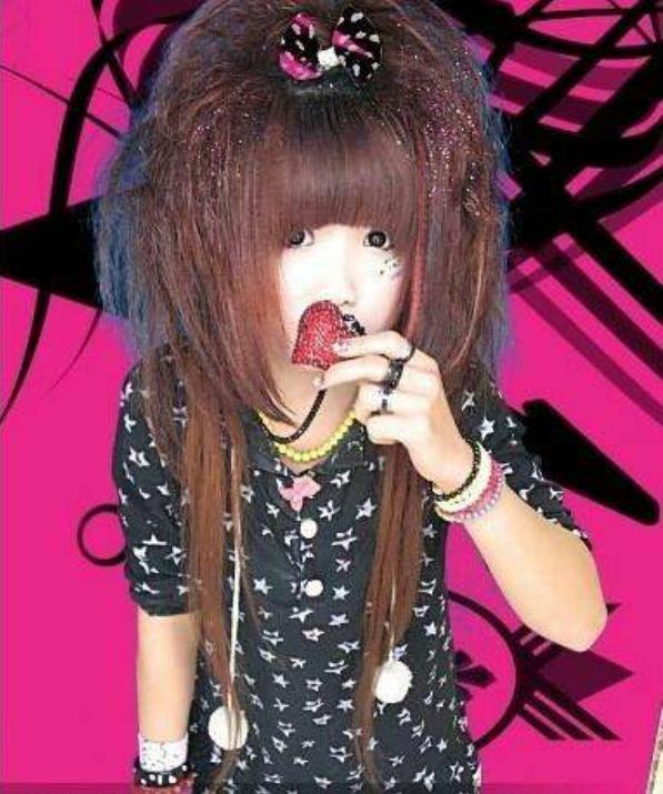 有一种惊艳叫小学生"非主流",开始以为很炫酷,其实low到爆了