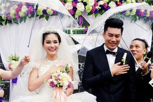 陈乔恩艾伦官宣恋情 剧情 反转 艾伦 我其实早就结婚了 腾讯新闻