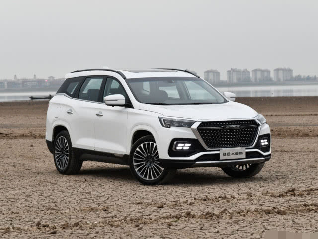 奇瑞x95上市车主只需动嘴就可操控999万