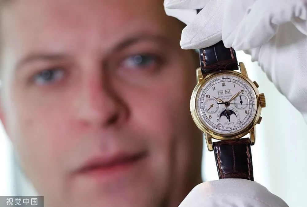 一块手表炒到上亿 北京修表名师直言“穷玩车富玩表”(图)