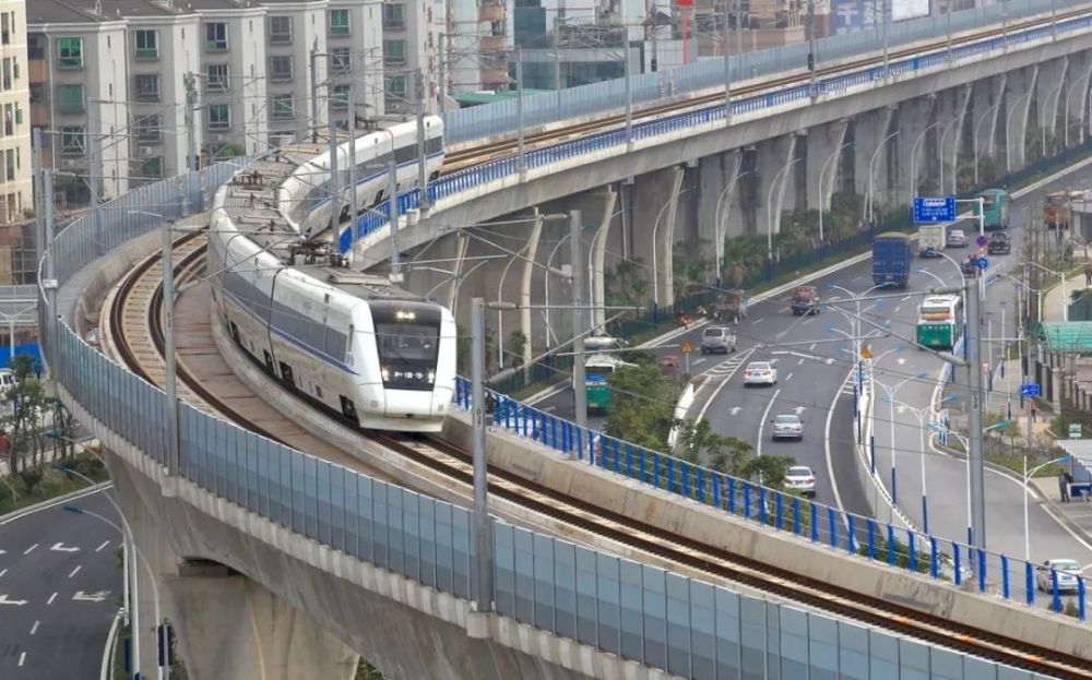 好消息!广珠城轨多个车次,延长至佛山西,三水南,肇庆东!_腾讯新闻