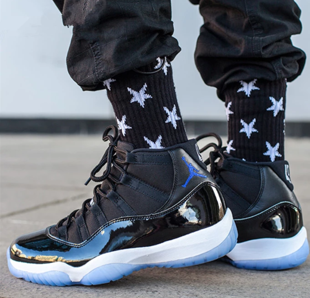 来自天空的召唤!aj11大灌篮