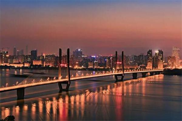 中国未来城市潜力排名！东莞上榜，第三名美食美景样样不差