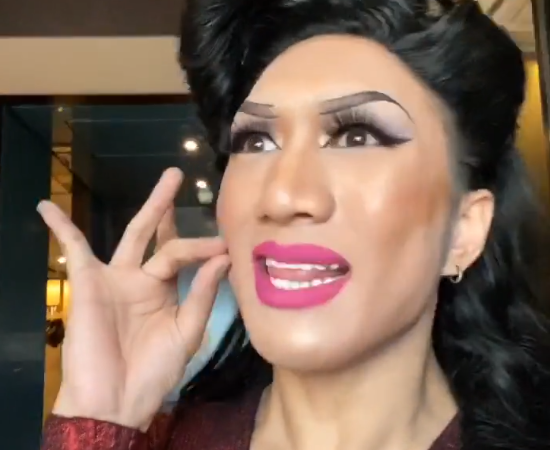 韩美娟首次晒自画像,画风诡异让人害怕,网友:你到底怎么了