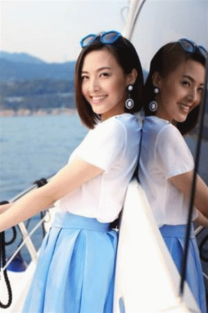 还记得《夏家三千金》里面的孙晓菁吗?曾经嫌她丑,如今美到认不出!