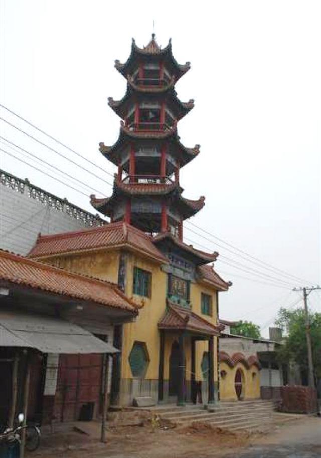 临颍这座清真寺已有五百多年历史如今依然宏伟壮观富丽堂皇