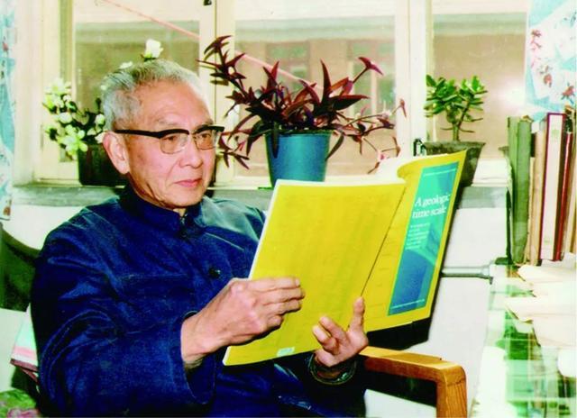 杨遵仪(1908年10月7日-2009年9月17日):广东揭阳人.地层古生物学家.