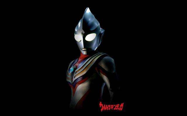 第一个不穿皮套的奥特曼八块腹肌清晰可见网友太逼真了