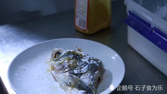 鱼头界出了个新星 竟然与咖喱为伍 是黑暗料理 还是美味佳肴 腾讯新闻