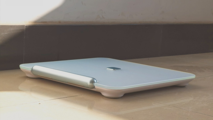 华为体脂秤2pro测评八电极设计出众颜值诠释体脂秤新标准