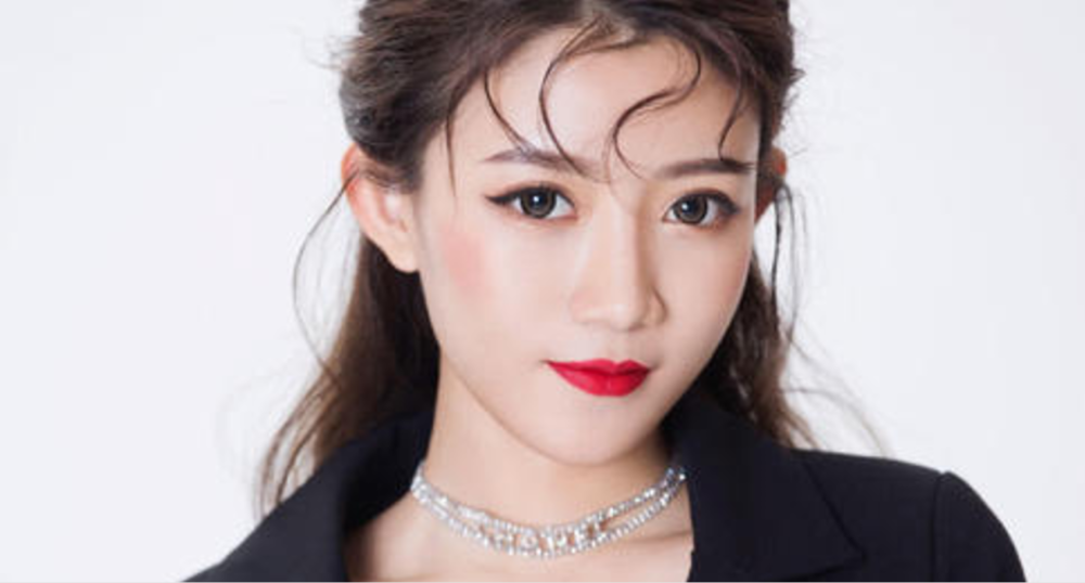 礼物排行_2020主播流水排行:三名主播礼物收入破亿,四位女主播入围(2)