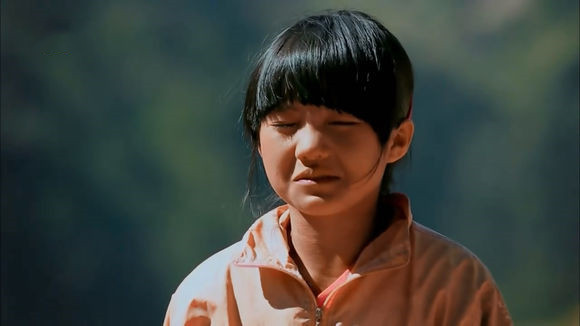 《变形记》中最美农村女孩,被富妈妈宠成公主,如今16岁美到认不出