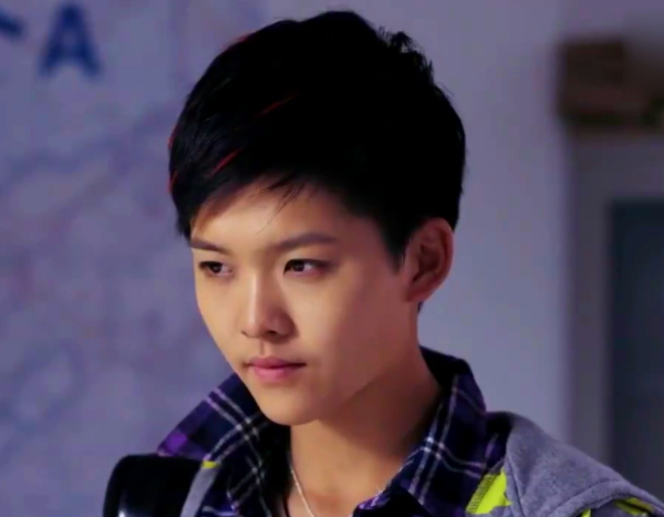 有种整容叫《麻辣女兵》的汤小米,如今长发漂亮,穿