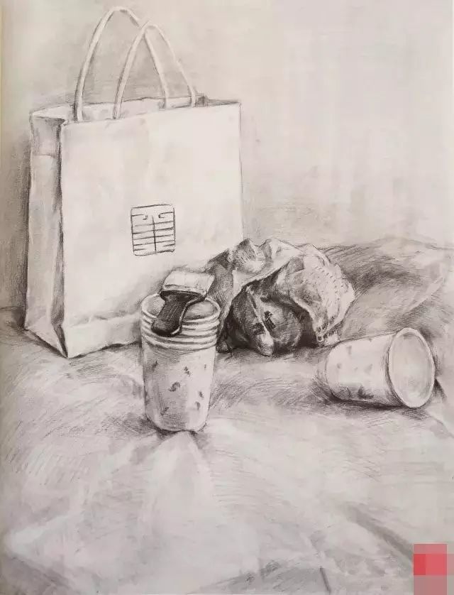 【开心一刻】西安美院静物素描高分卷分享给大家