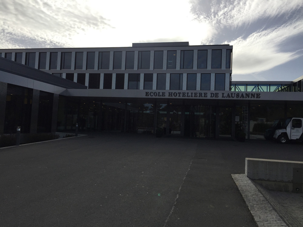 在瑞士洛桑酒店管理学院真实留学生活
