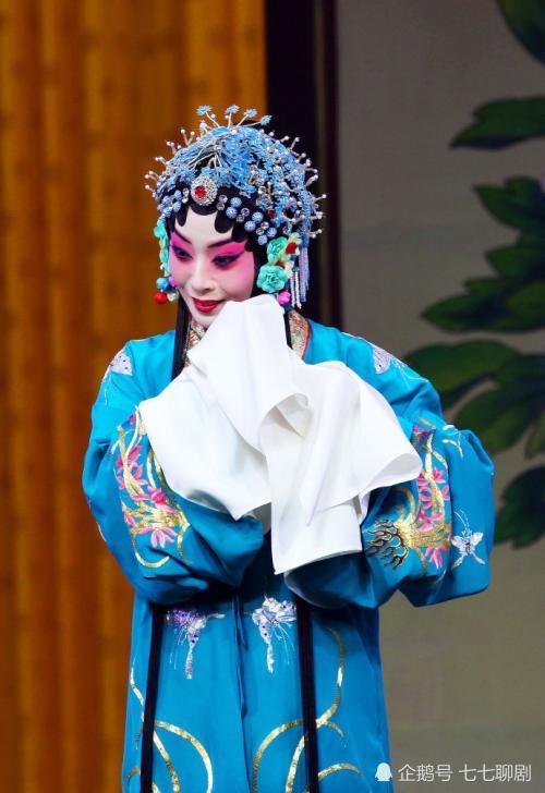 人有悲欢离合京剧演员姜亦珊离世年仅41岁为普及京剧牺牲闲暇时间