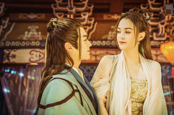 《灵剑山》打破次元壁,获人民日报海外版点评:漫改的成功之作