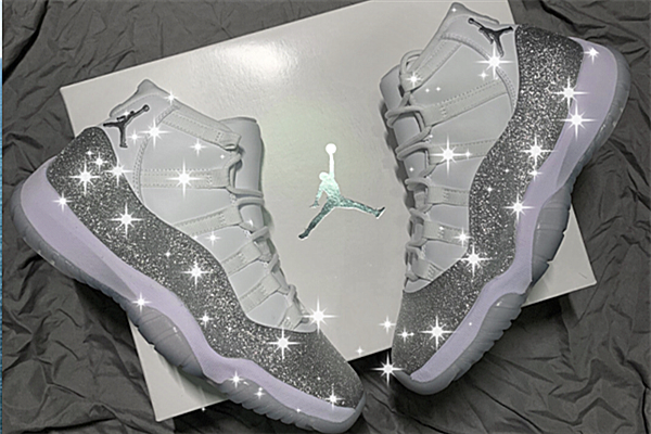 aj新出婚鞋满天星满脚碎钻配梦幻婚纱我太可以了