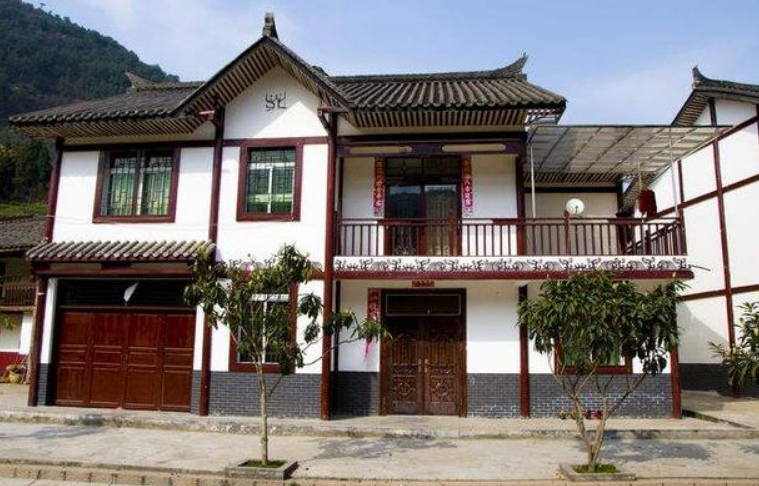 近年农村,盖屋又有"新怪象",城里人搞不懂,农村人不以为然,为啥