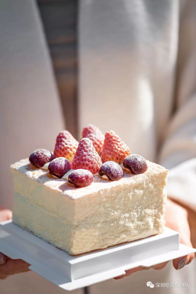 奈雪"蛋糕茶",生日季来了