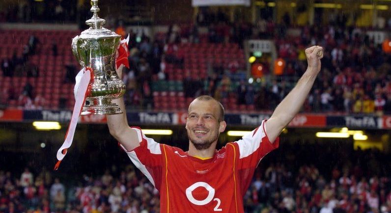 从ck男模过渡到豪门教练永贝里才是人狠话不多的典型