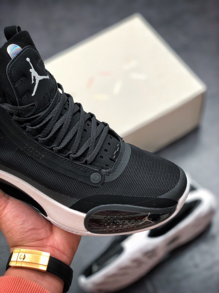 airjordan34日全食配色开箱测评开窗气垫容易被割破吗