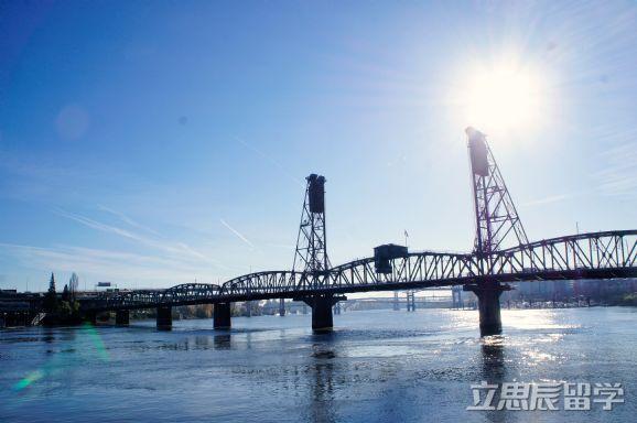 留学美国读研,到底应该先考托福还是GRE?