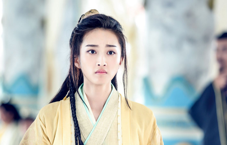 有一种整容叫《陈情令》绵绵,今散落长发,化浓妆,美成小仙女!