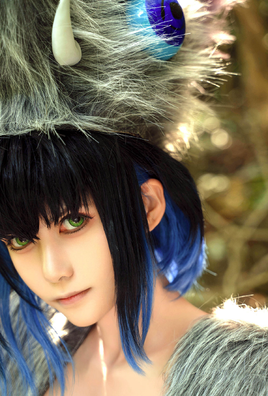 帅哥cos嘴平伊之助,可全网都在研究他的增肌衣,怎么穿上的?