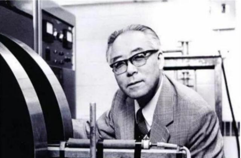 国家花巨资助他成才,自己却帮美国造导弹,