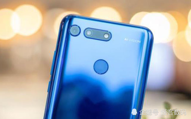 为荣耀v30全面让路,荣耀v20降至"清仓价"!网友:华为良心了