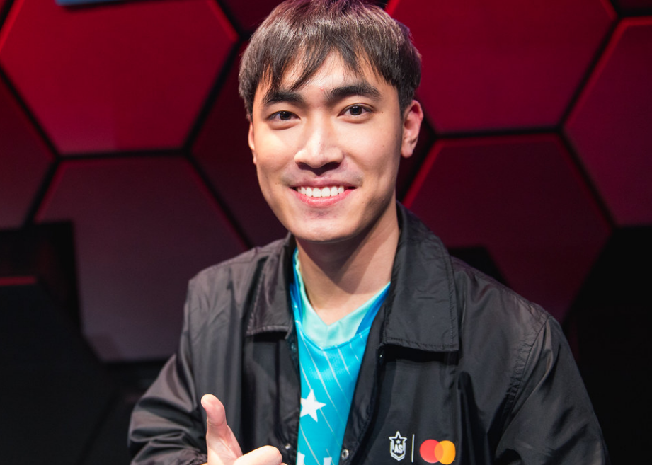 英雄联盟:levi发文——faker把他的蓝buff给了我,人生圆满了